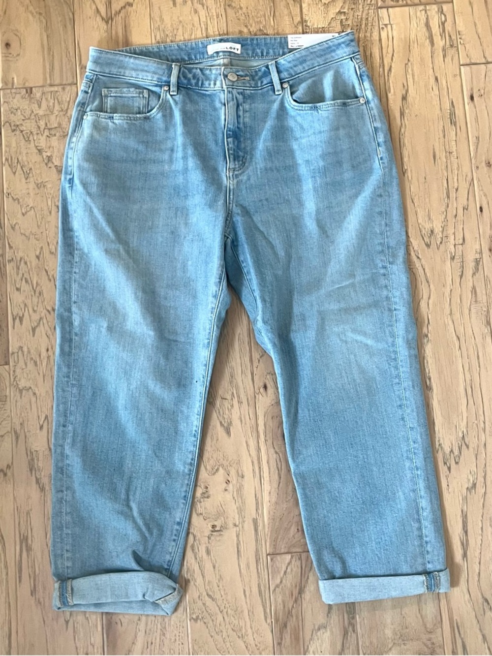 Ann Taylor LOFT Light Blue Mid Rise Curvy Girlfriend Jeans, size 12
